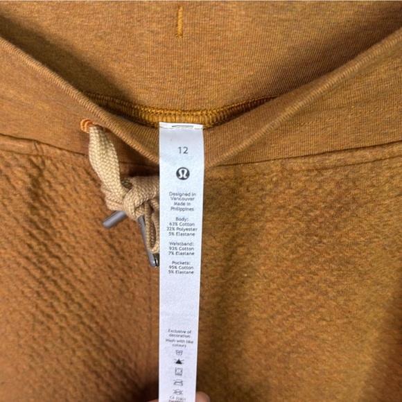 NWT- Lululemon Warm down mid-rise jogger (Heathered Spiced Bronze/White) - Picture 11 of 11